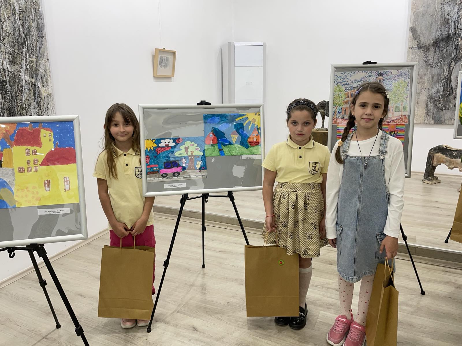 С награди от конкурс на Община Плевен