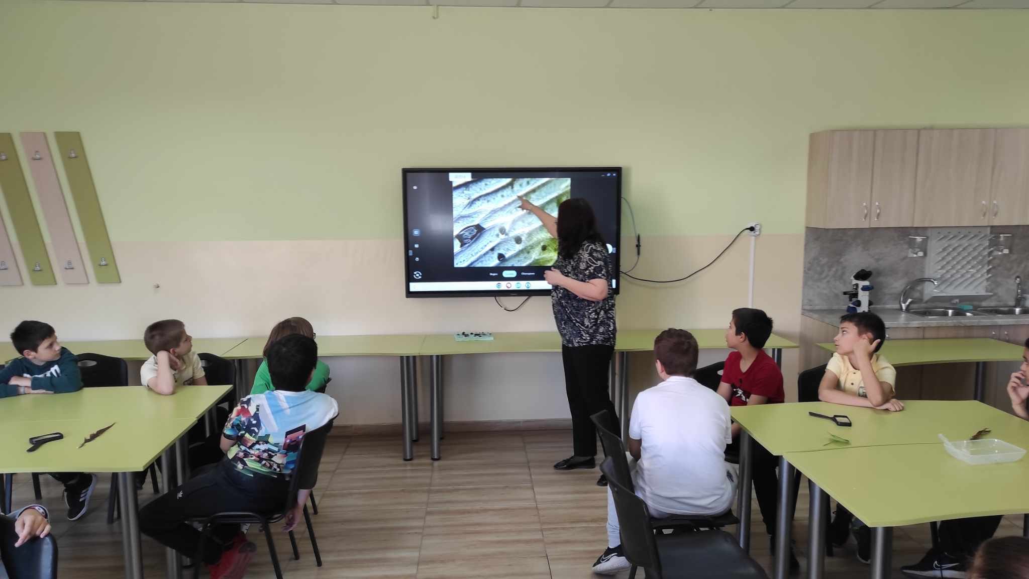 ПРИЕМСТВЕНОСТ МЕЖДУ КЛАСОВЕТЕ И УЧИТЕЛИТЕ