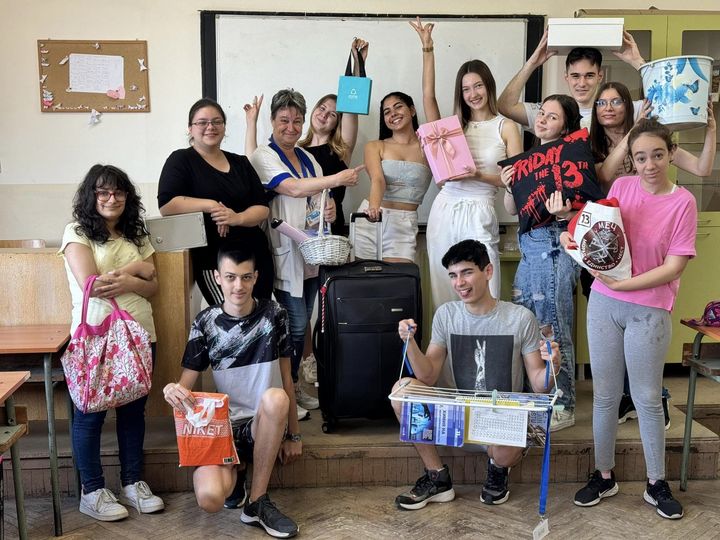 ДЕН БЕЗ УЧЕНИЧЕСКИ РАНИЦИ