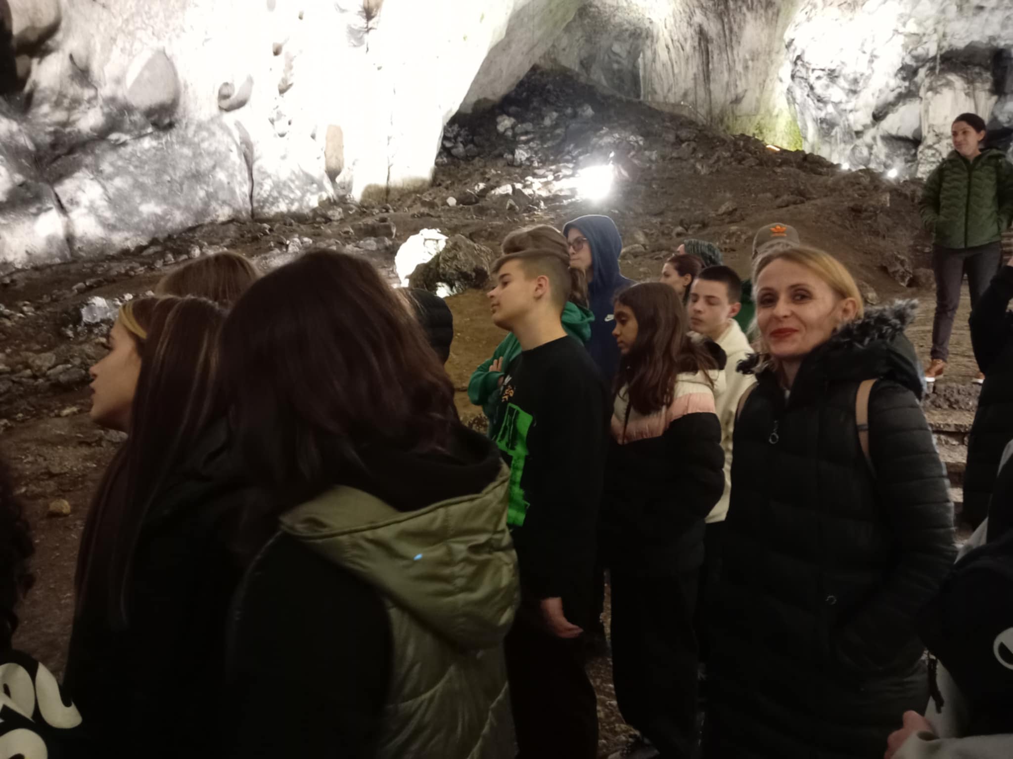 01059306-7e4a-4f6c-81a2-fa36395bd16f.jfif